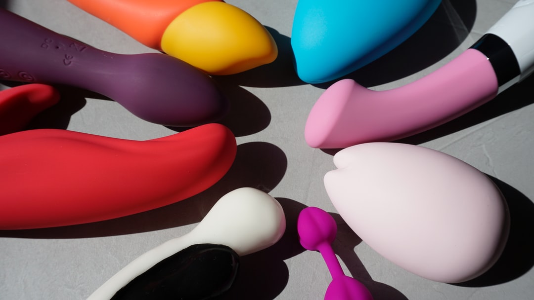 Dildo vs Vibrator: Which Stimulation Is Right for Your Needs? - New Fine  Arts DFW